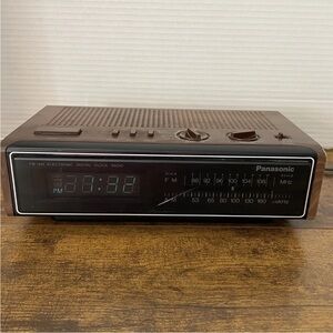 Vintage 80s Panasonic Clock Radio Brown Faux Wood For Parts Or Prop -Radio Works